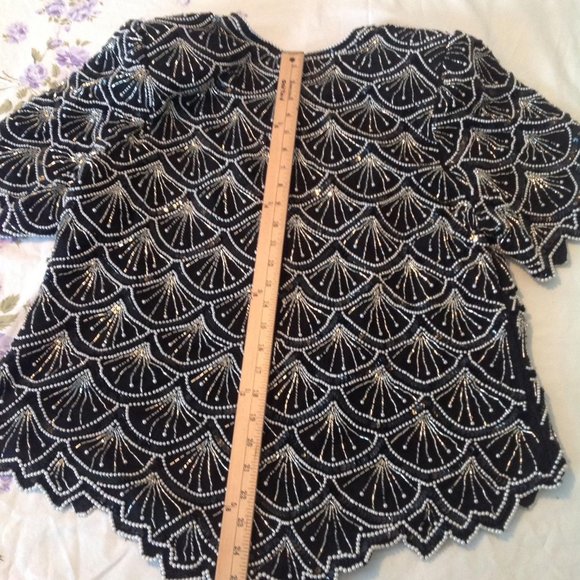 Women's Top - Picture 4 of 11